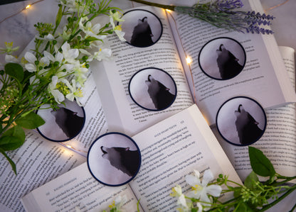 Howling shifter wolf